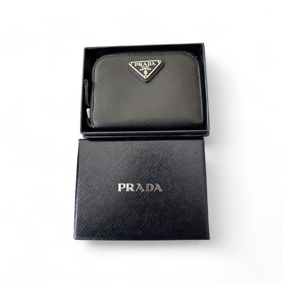 Small Prada Black Wallet With Box And COA - Picture 4 of 11